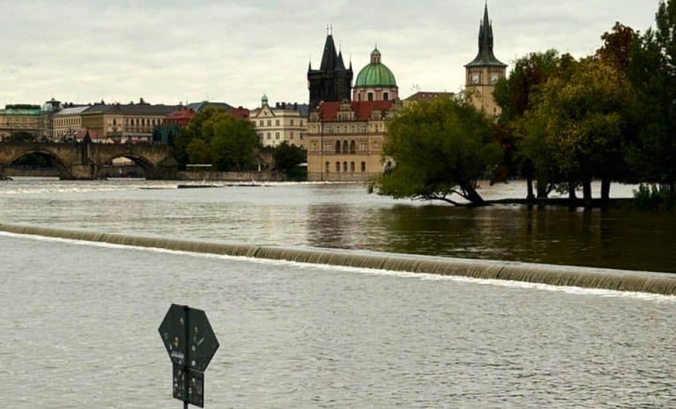 Potvynių akivaizdoje: ambasados solidarumas su čekų tauta ir rekomendacijos Lietuvos piliečiams...