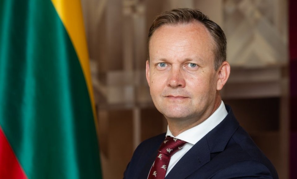 Pradeda darbą naujai paskirtas Lietuvos ambasadorius Čekijoje Rolandas Kačinskas