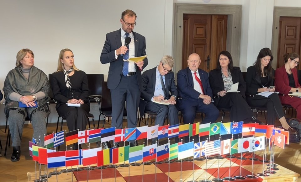 Lietuva tarptautinėje konferencijoje Prahoje pabrėžė religijos laisvės svarbą ir pasmerkė jos politinį išnaudojimą